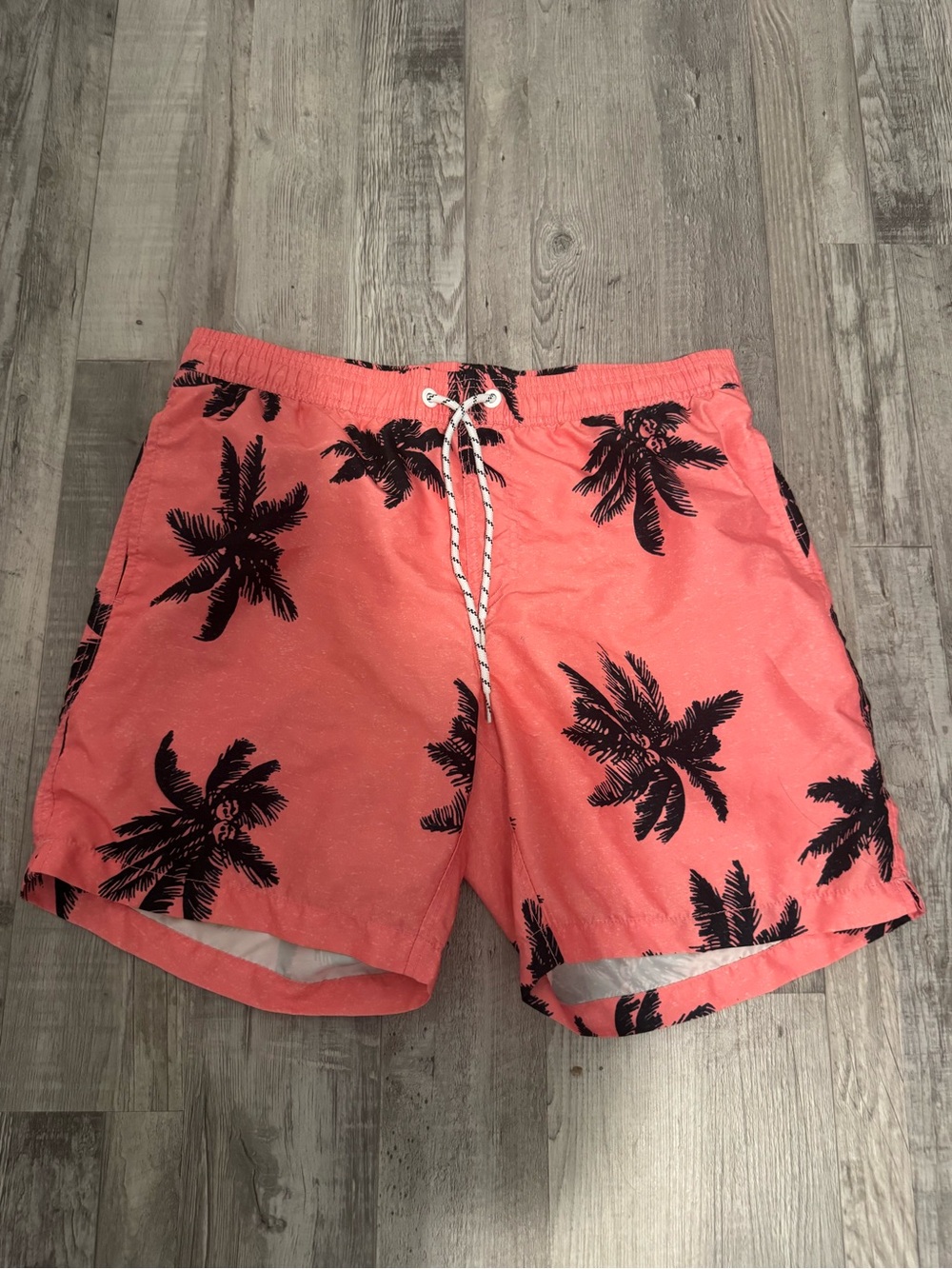Men's Coral Palm-Print Swim Trunks with Drawstring Waist